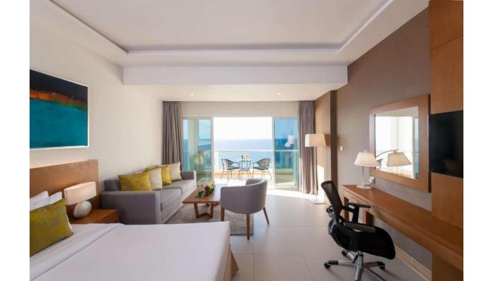Ramada By Wyndham Beach Hotel Ajman poza 5