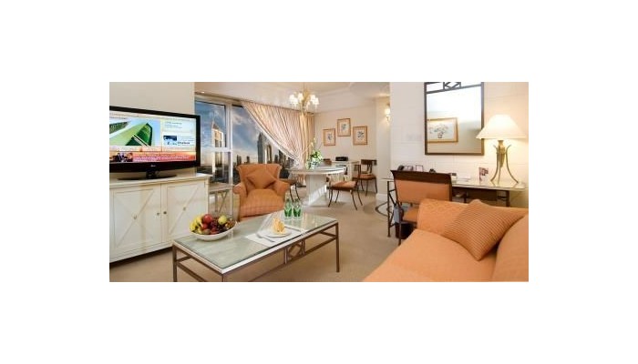 Crowne Plaza Hotel Dubai poza 15