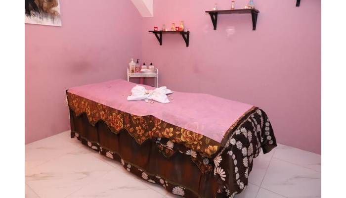 Hotel Golden Tulip Media poza 22