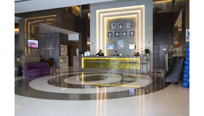 Hotel Golden Tulip Media poza 7