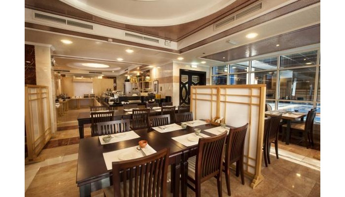 Hotel Golden Tulip Media poza 15