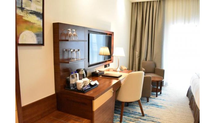 Hotel Golden Tulip Media poza 31