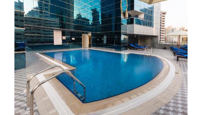 Hotel Golden Tulip Media poza 2