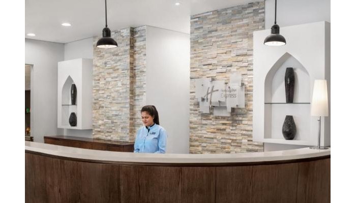Hotel Holiday Inn Express Dubai- Safa Park poza 3