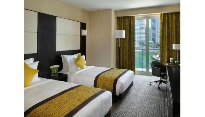Moevenpick Hotel Jumeirah Lakes Towers poza 4