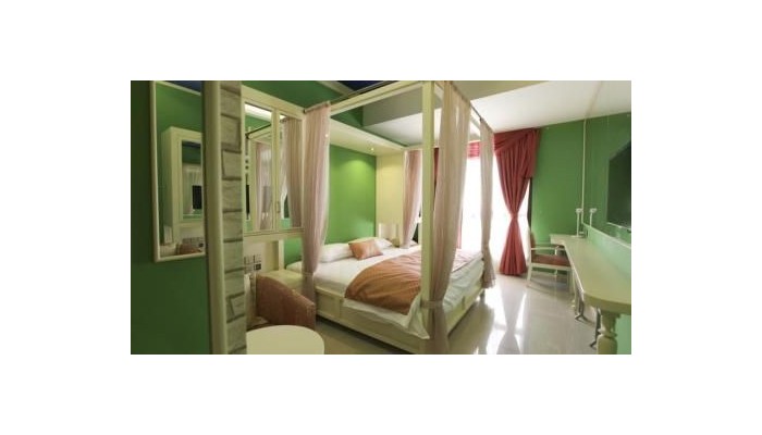 Reflections Hotel Dubai poza 13